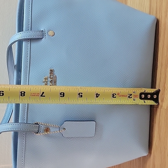 Coach Crossgrain Leather Taxi Tote - Pale Blue like new condition - Picture 10 of 17